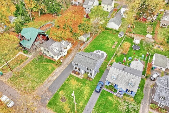 Building Photo - 78 Kimbark Rd