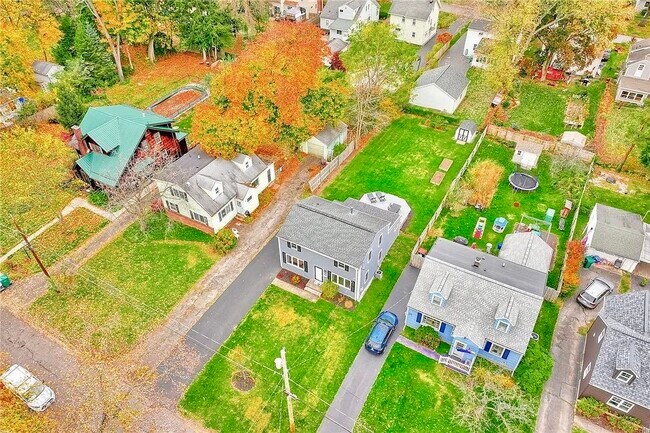 Foto del edificio - 78 Kimbark Rd