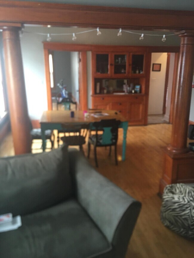 Foto del edificio - 2657 Dupont Ave S