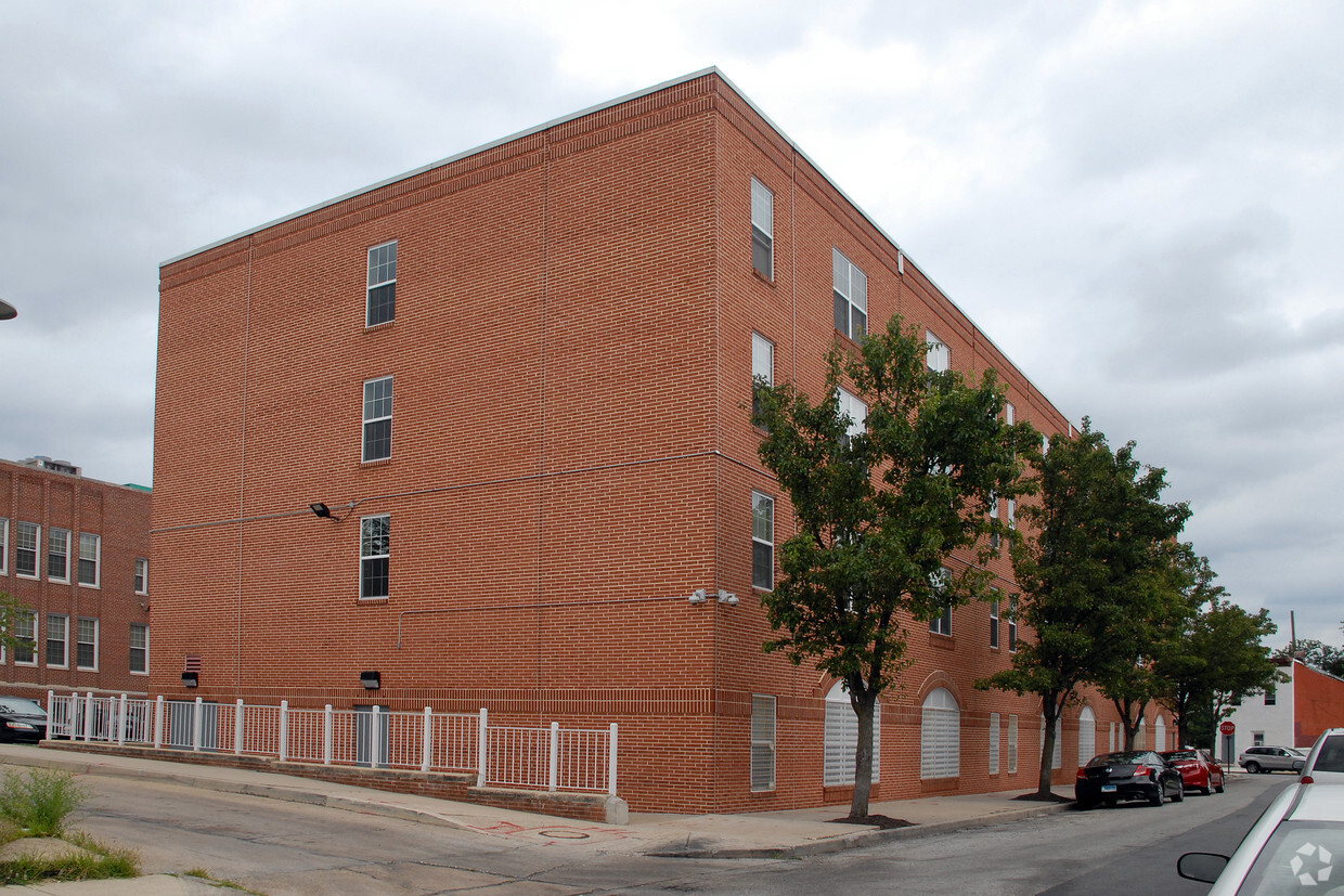 Foto del edificio - Benet House