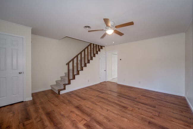 Photo - 72 Greenville Hwy Townhome