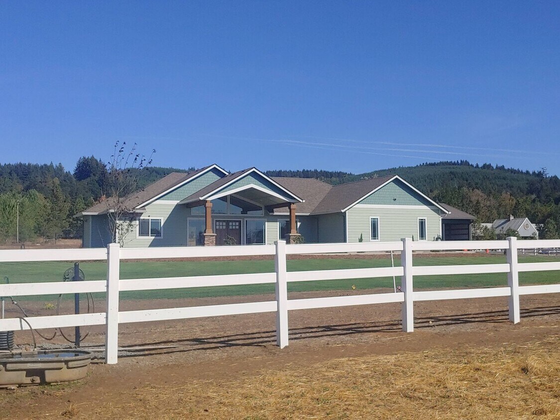 Primary Photo - Custom built 3 bedroom, 2.5 bath home with...