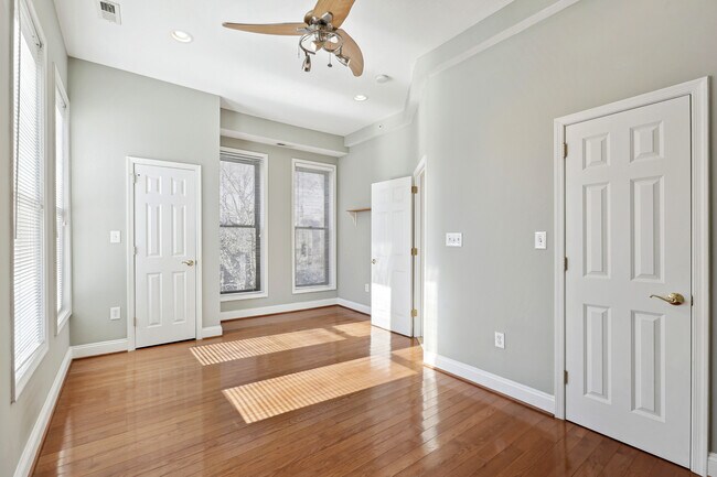 Foto del edificio - 1012 N St NW