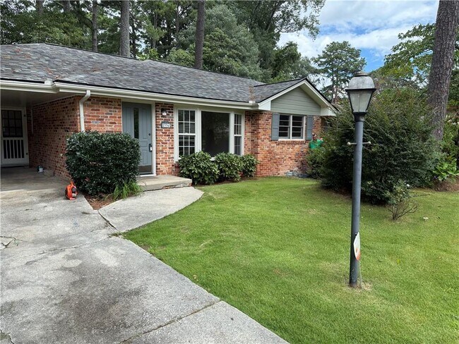 Building Photo - 2336 Arrow Cir
