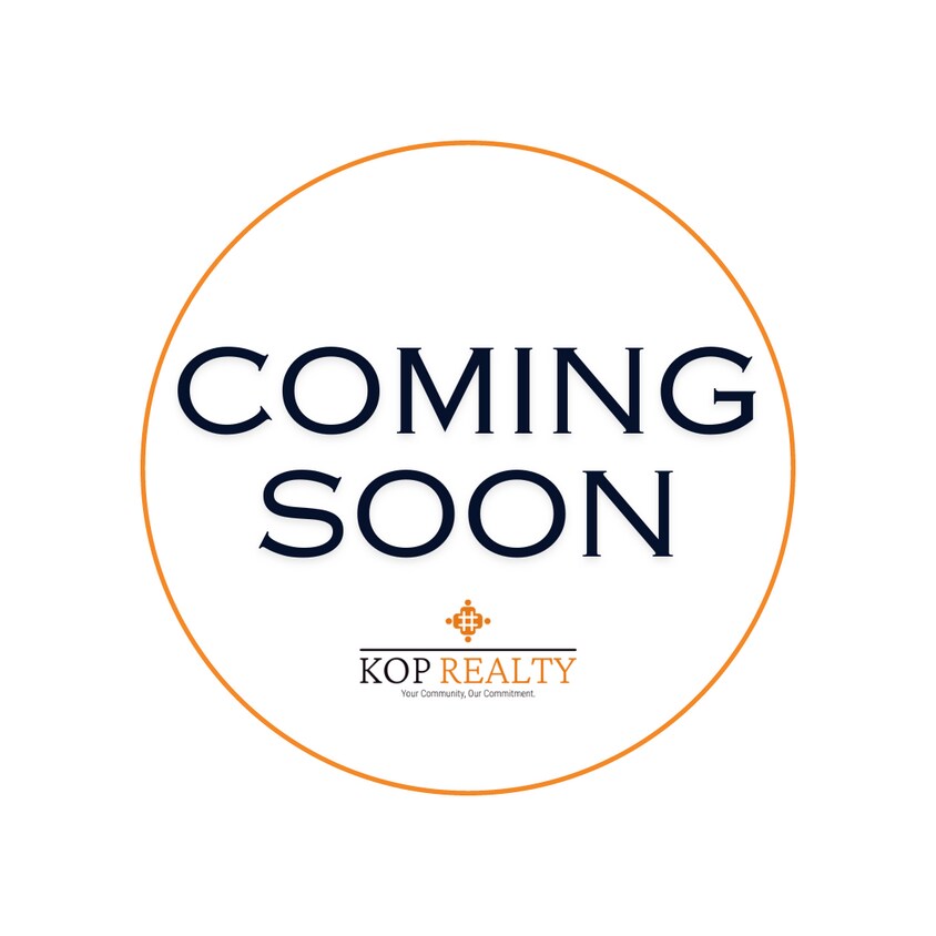 Primary Photo - Welcome Home to Silver Lake