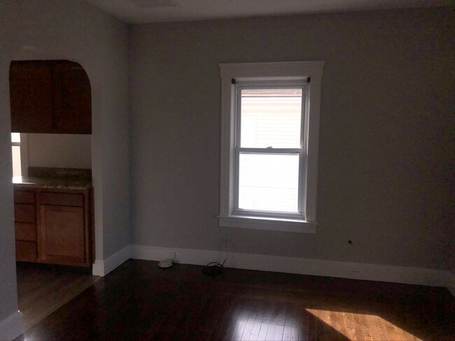 Building Photo - Just Renovated 2BR in Darlington!!!