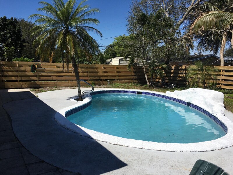 Foto principal - 6331 Farragut St