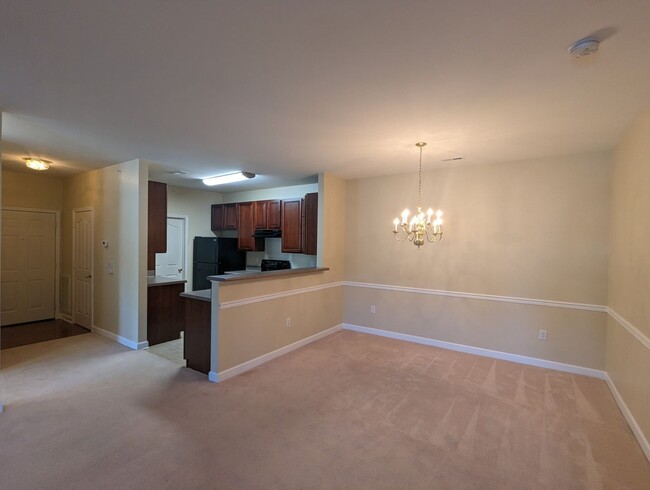 Foto del edificio - CORNELIUS  2 BEDROOM TOWNHOME