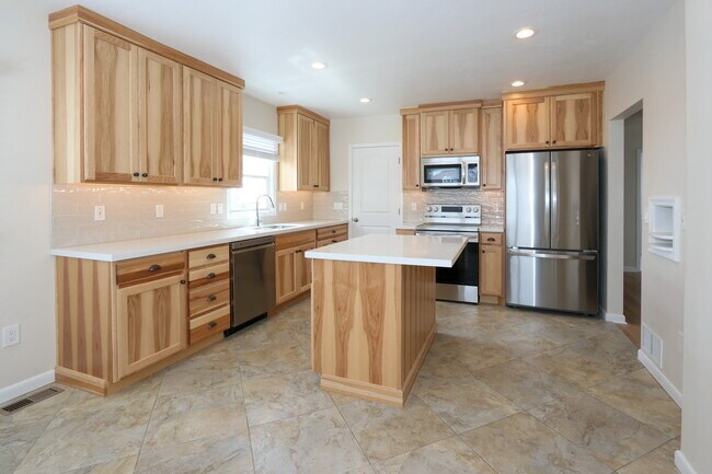 Foto del edificio - 950 S 1900 E