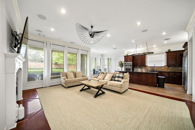 Foto del edificio - 11530 Legend Manor Dr