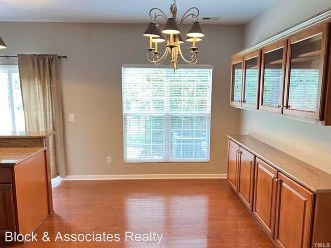 Building Photo - 2 br, 2.5 bath House - 2936 Settle In Lane