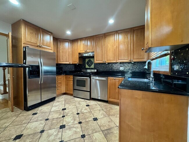 Foto del edificio - 7156 W Niles Ave