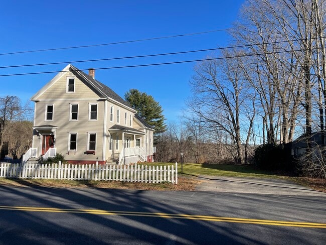 Building Photo - 20 Old Pine Hill Rd
