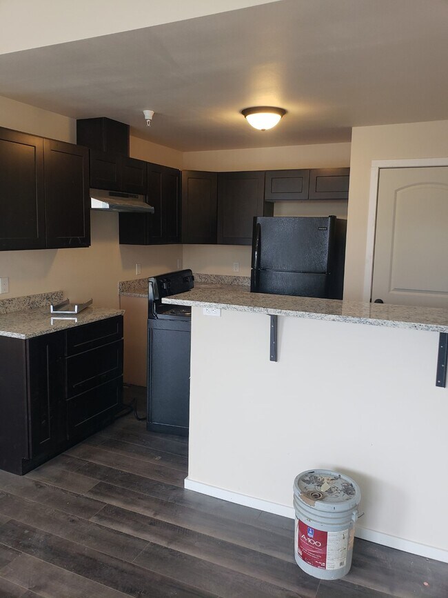 Kitchen - 371 N Post St