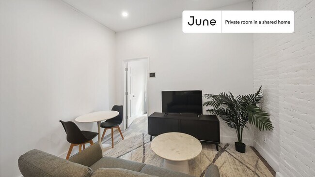 Foto del edificio - Room in Shared 2 bed/1 bath home