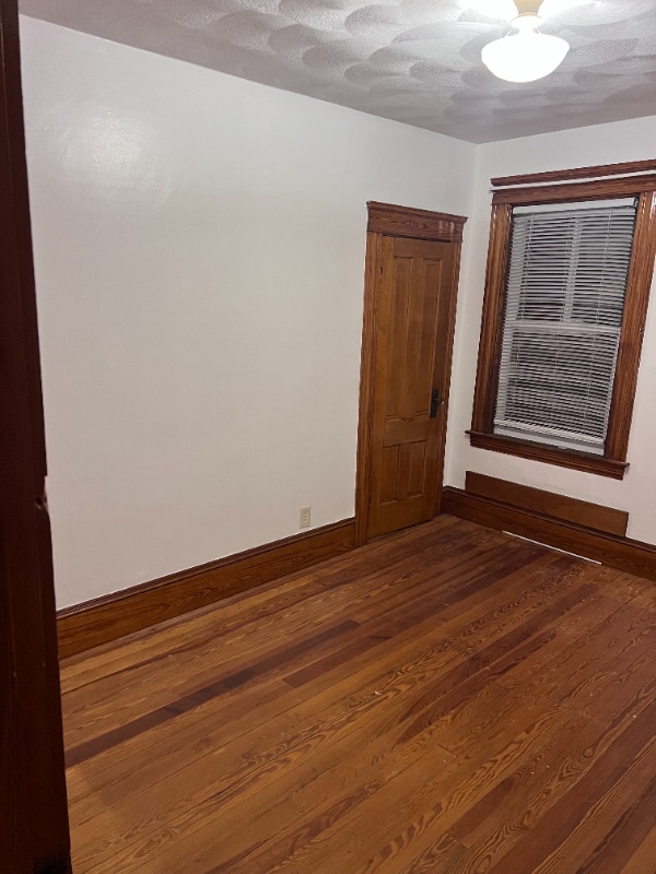 Foto del edificio - 56 Bouvier Ave