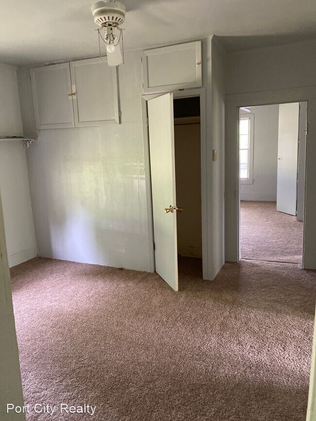 Building Photo - 3 br, 1 bath House - 1823 Milam St