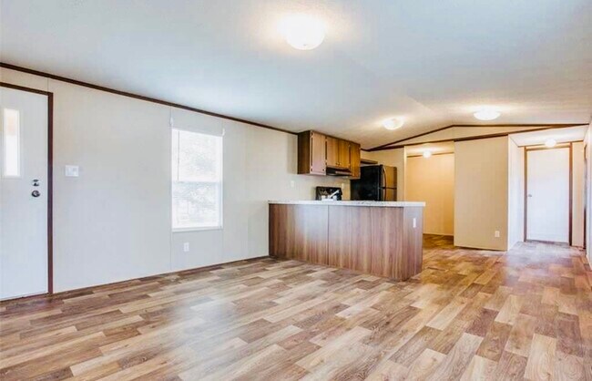 Building Photo - 5618 Arrowhead Dr