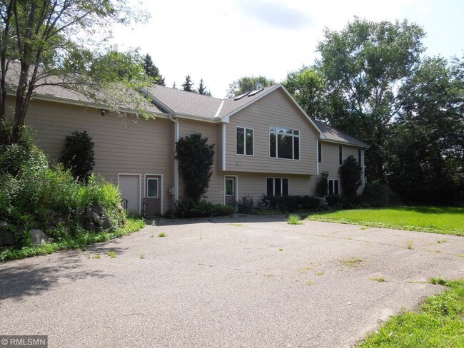 Foto del edificio - 4626 Linnea Ln