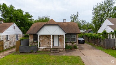 Building Photo - 624 SW 44th St
