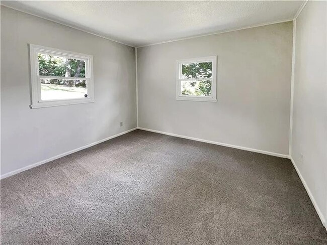 Building Photo - 1202 Clifton Ave