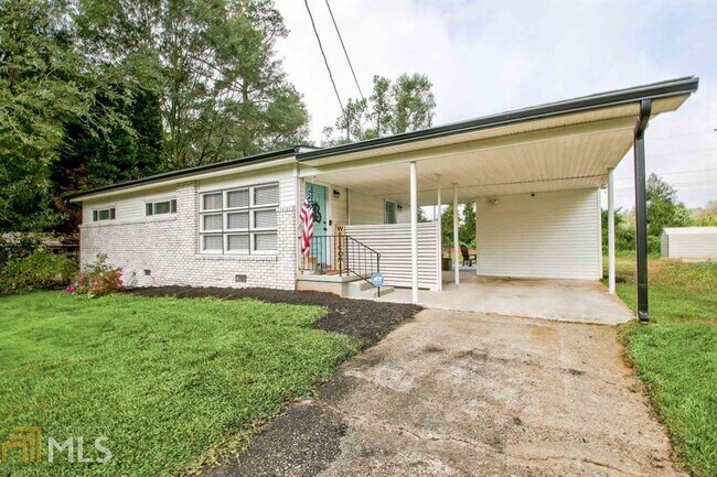 Building Photo - 22 Willow Dr