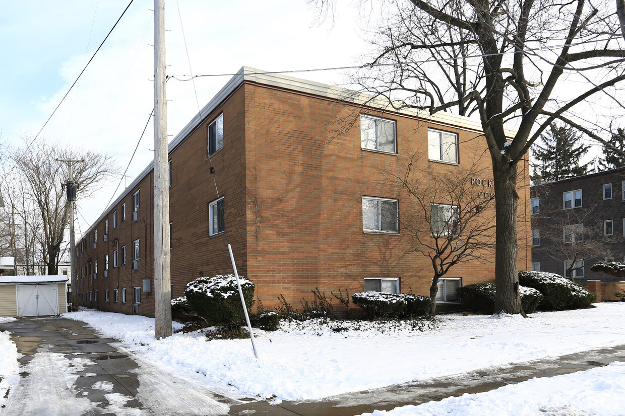 Building Photo - Rock Cove Apartments