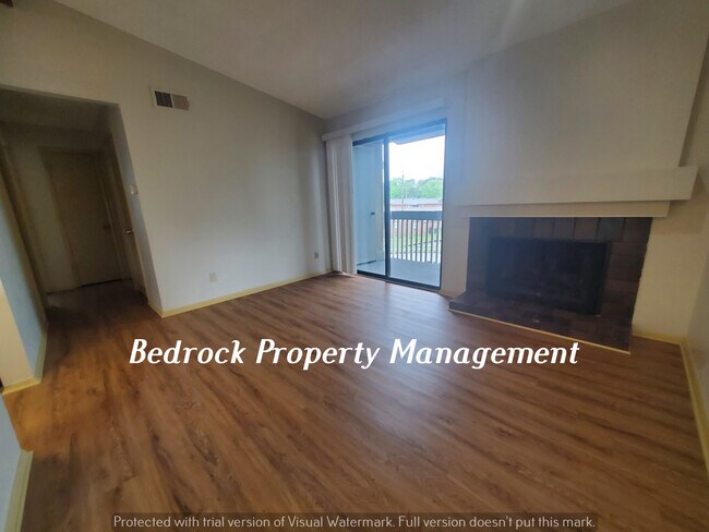 Building Photo - 2218 Wind Trace Cir SW
