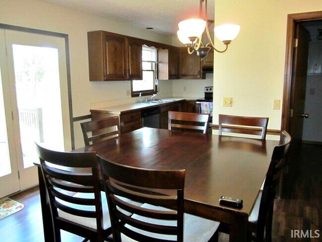 Foto del edificio - 8900 Westwood Dr