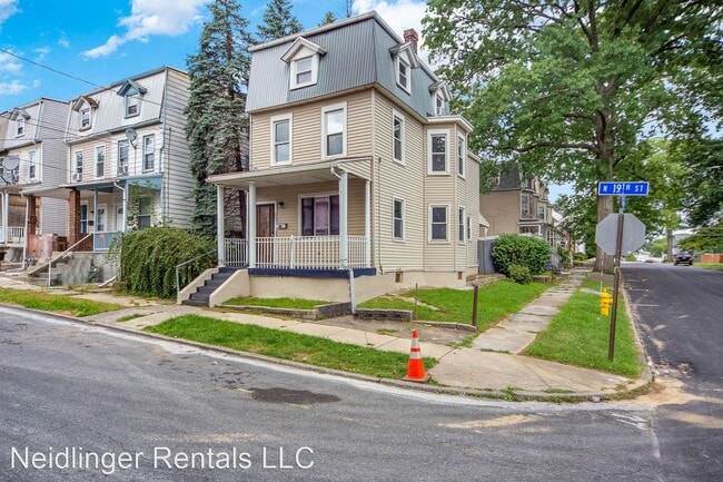 Building Photo - 5 br, 1 bath House - 1001 N 19th St