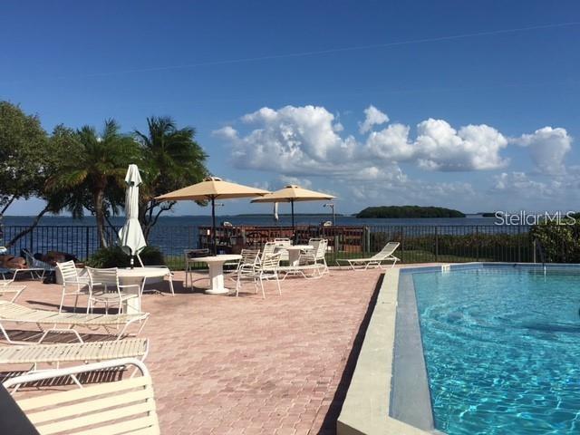 Foto del edificio - 1515 Pinellas Bayway S