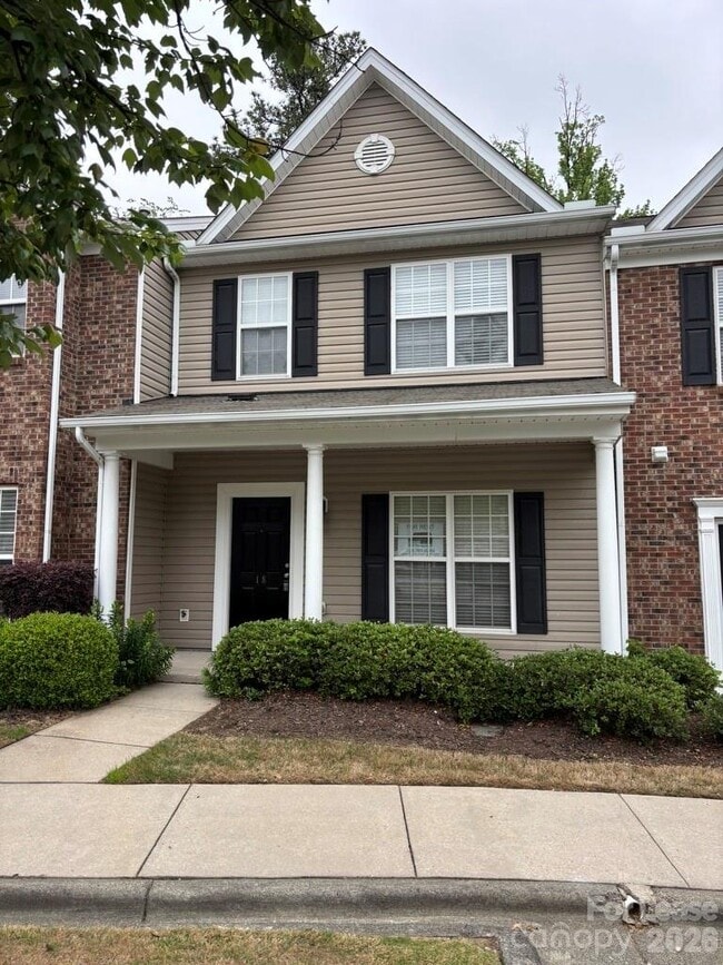 Building Photo - 18 Sharpstone Ln