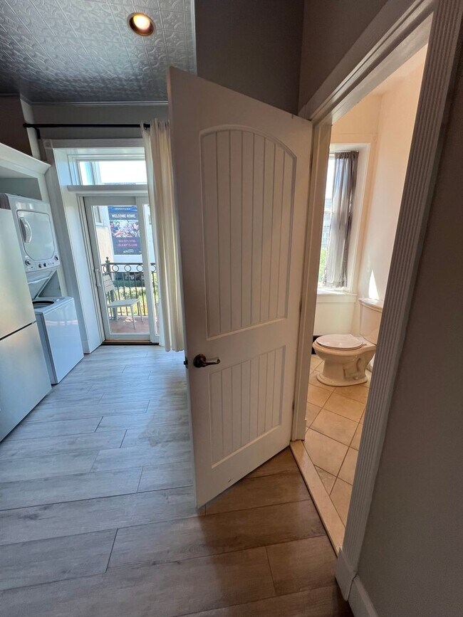 Foto del edificio - 4352 Main St