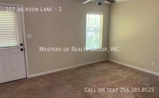Foto del edificio - 107 Jackson Ln
