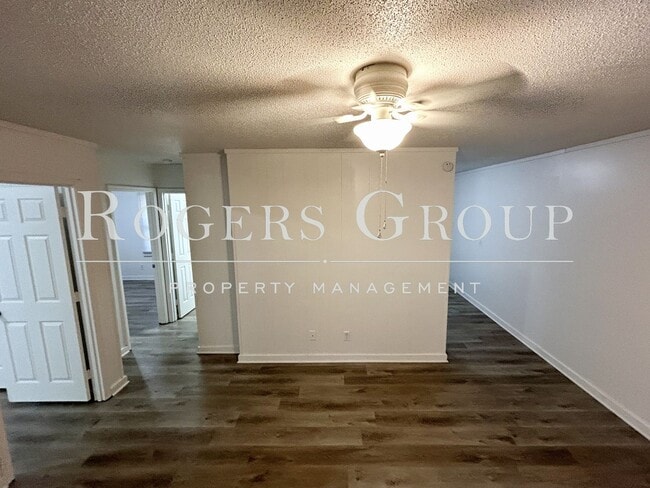 Building Photo - 416-418-418 Ridley St