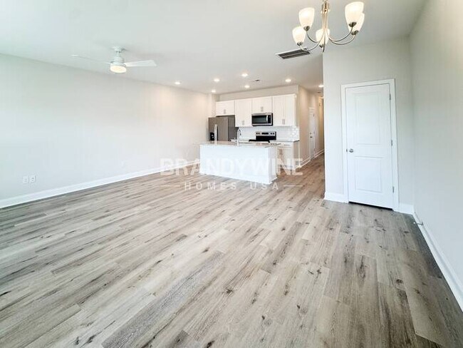 Foto del edificio - 1008 Wildflower Dr