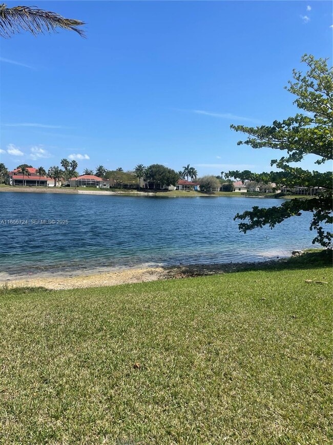 Foto del edificio - 575 SE 29th Dr