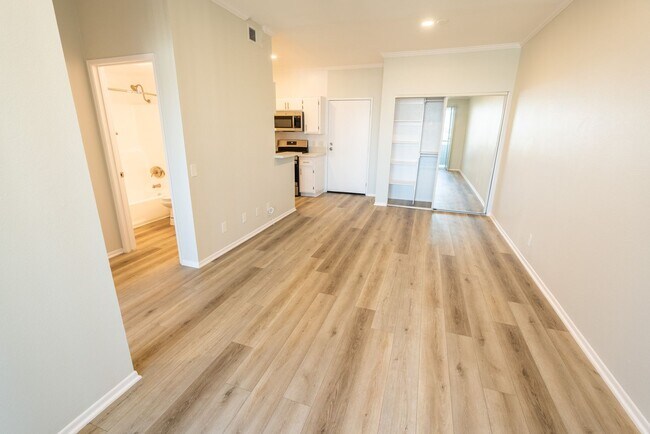 Foto del interior - 14900 Moorpark Street