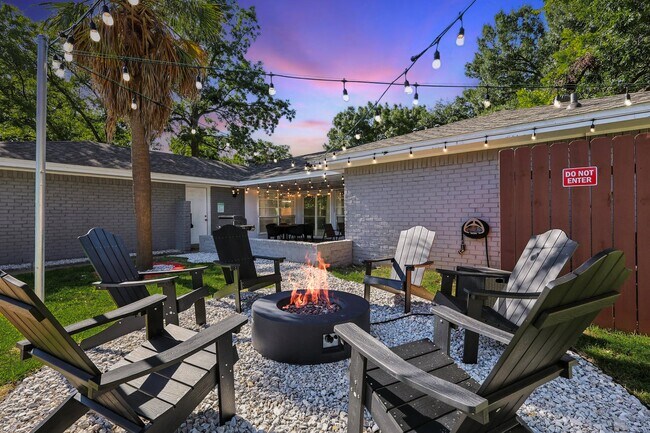 Foto del edificio - 1231 Springbrook Cir