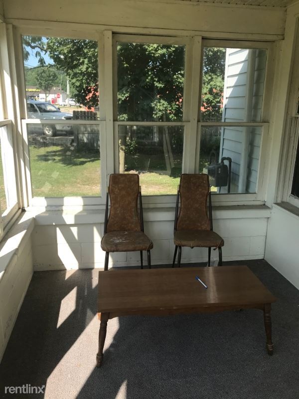 Foto del edificio - 3 br, 1 bath House - 112 Lansing Ave