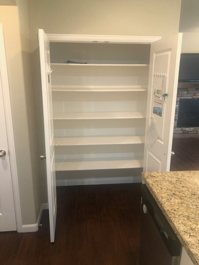 Pantry - 4293 N Cresthaven Ln