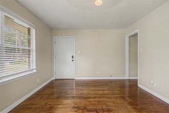 Building Photo - 802 Cline St