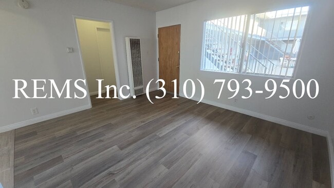 Building Photo - lah01