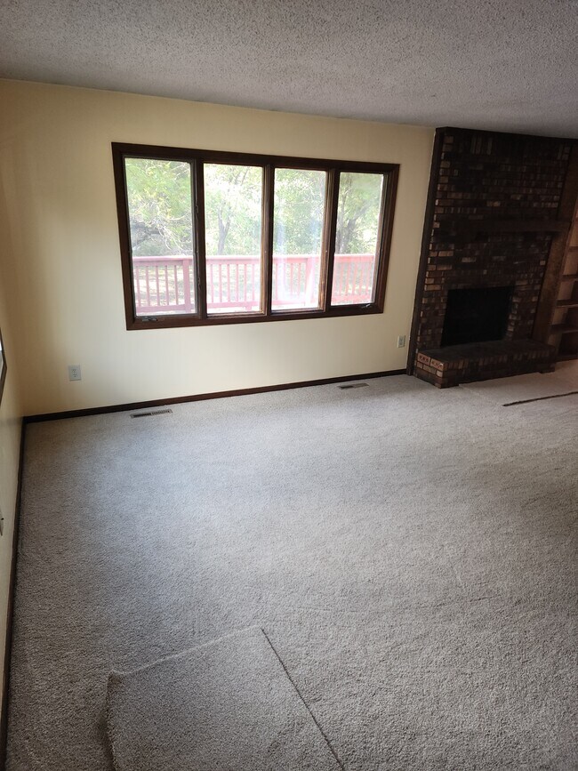 Foto del edificio - 2943 N Cromwell Dr