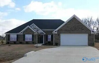 Building Photo - 105 Glenfield Ct
