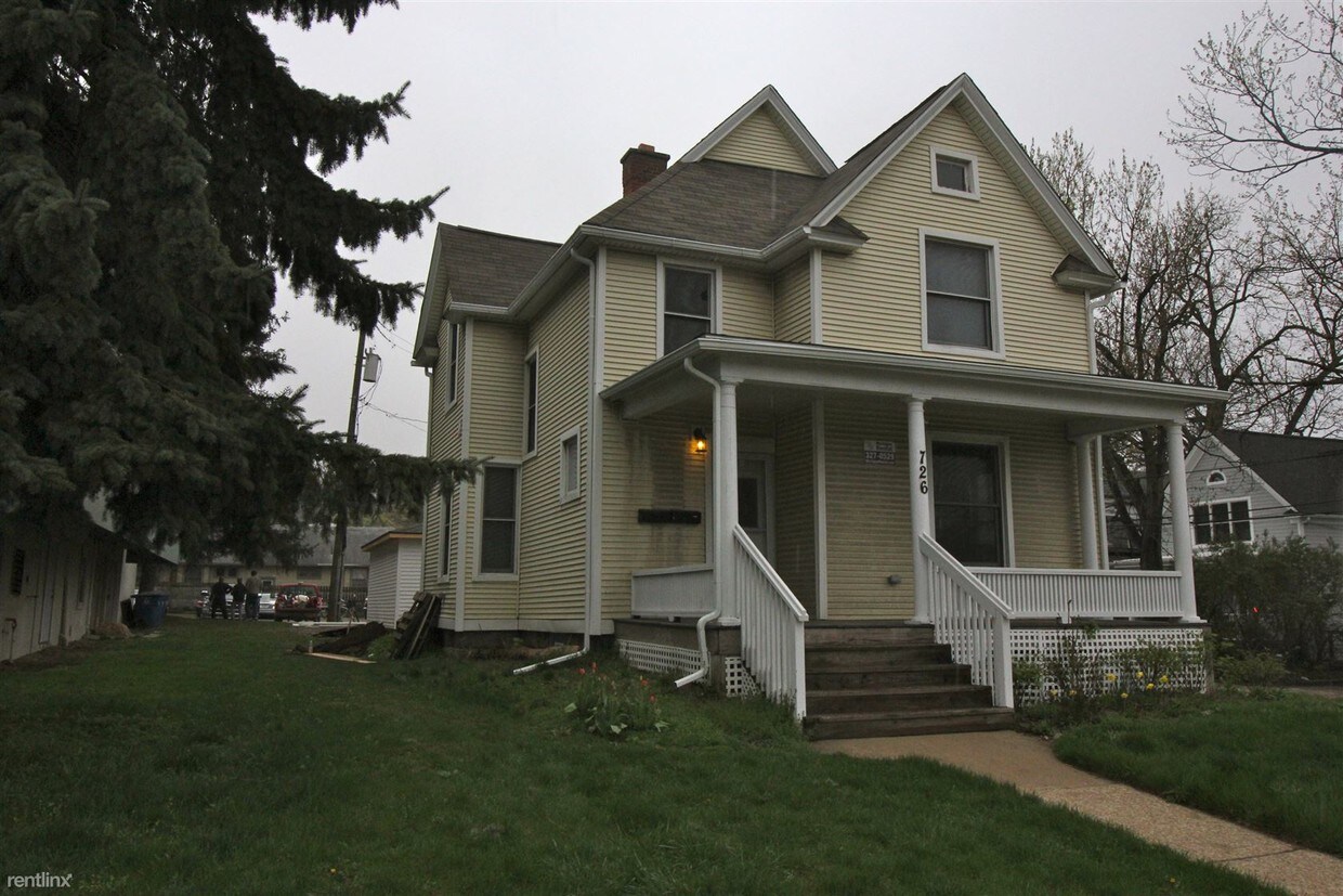 Primary Photo - 2 br, 2 bath Apartment - 726 S Main St # 1 #1