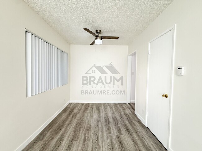 Foto del edificio - 5433 Sepulveda Blvd