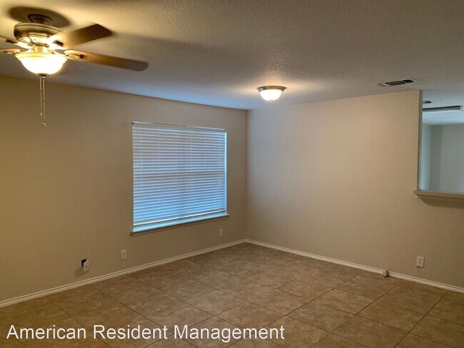 Building Photo - 4 br, 2.5 bath House - 10118 Cedarcliff