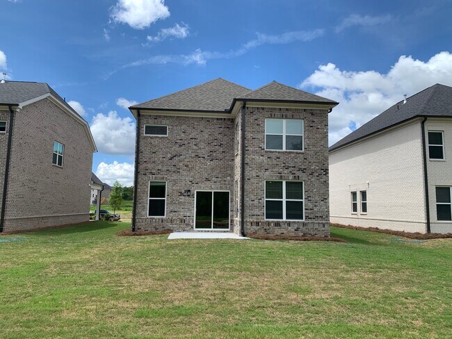 Building Photo - 134 Green Love Ln