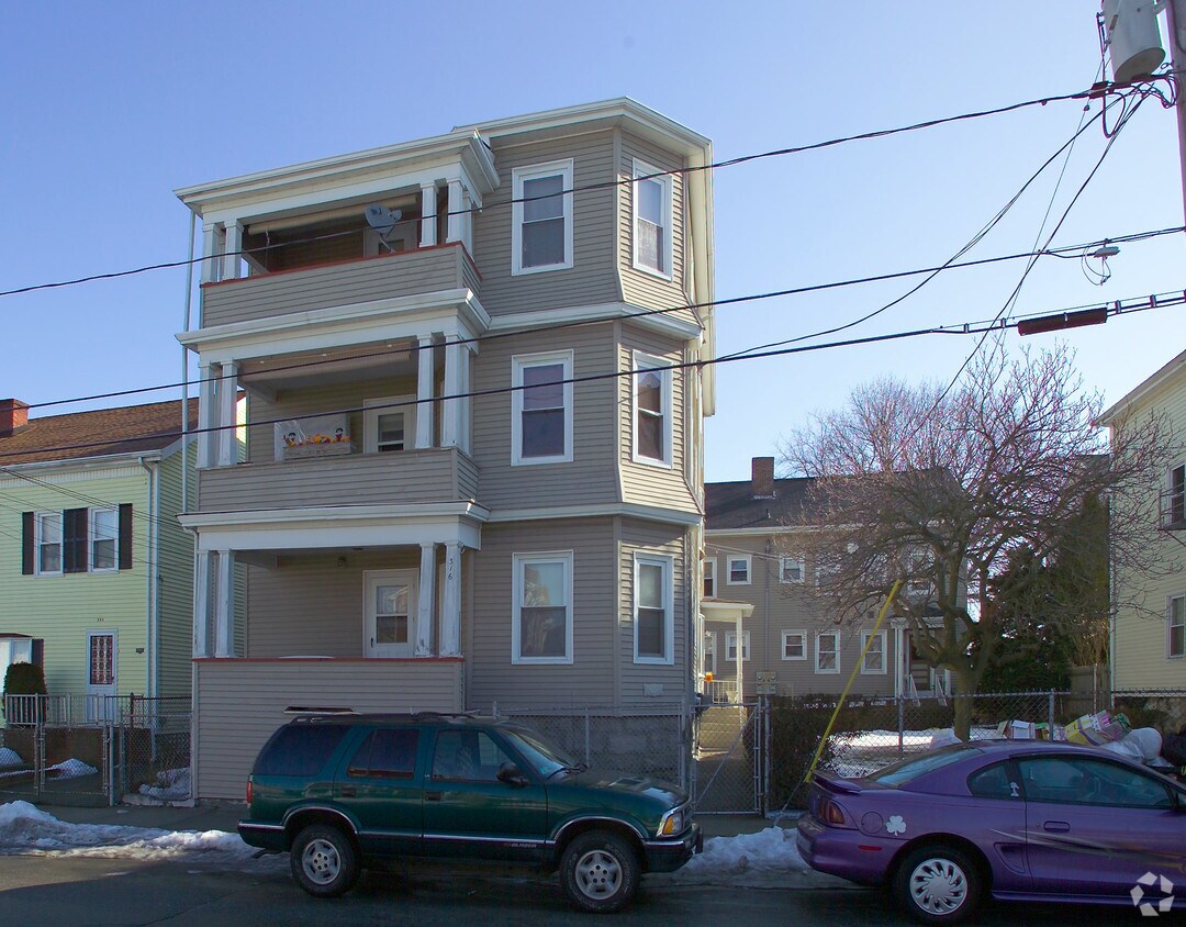 316322 5th St, Fall River, MA 02721 Apartments in Fall River, MA